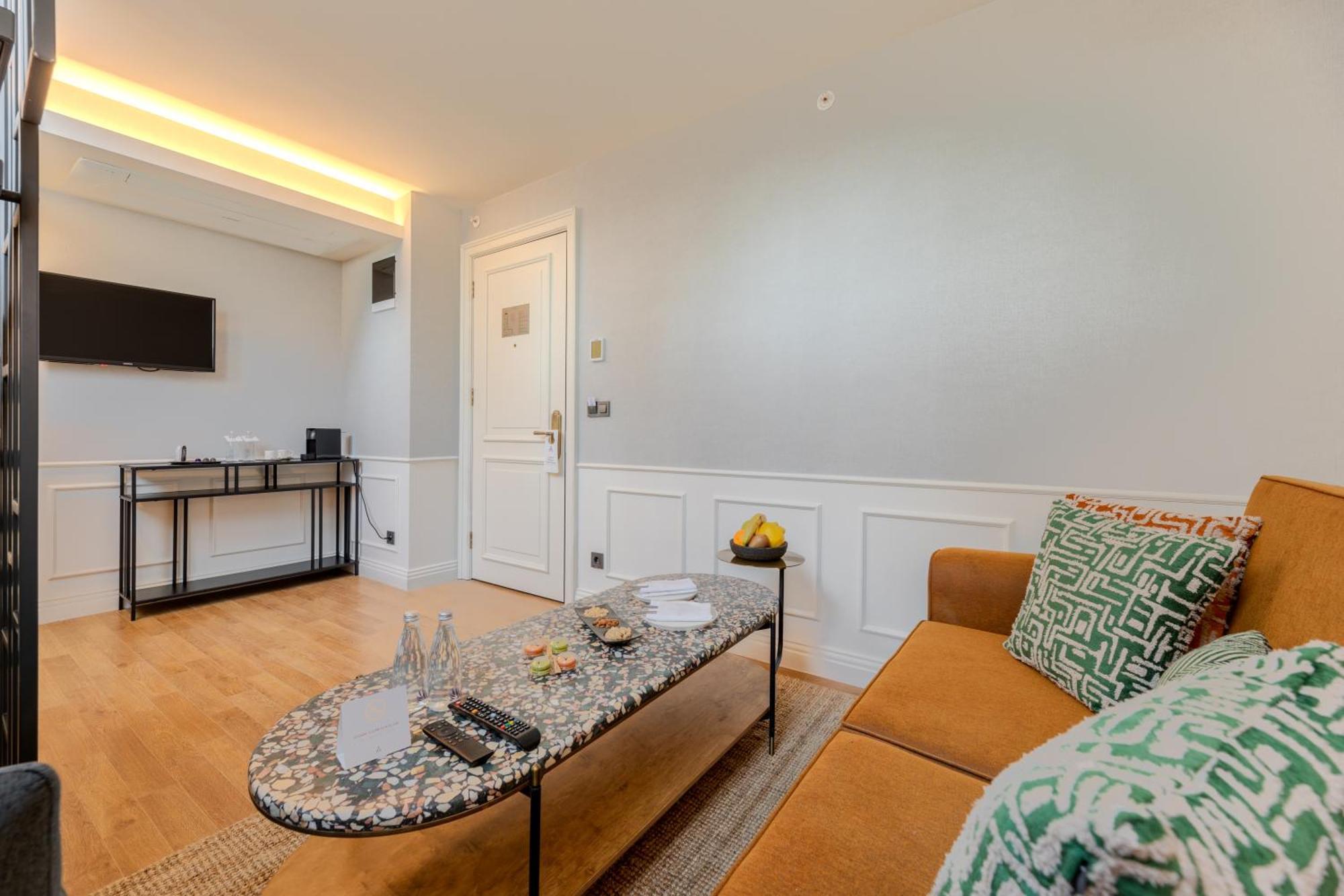 Khai Hotel Karakoey Истанбул Екстериор снимка